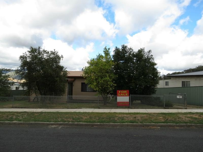 19 Whitehead Street, Khancoban NSW 2642