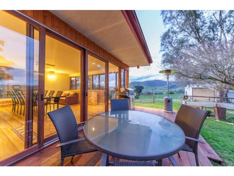 10645 Murray River Road, Tintaldra VIC 3708