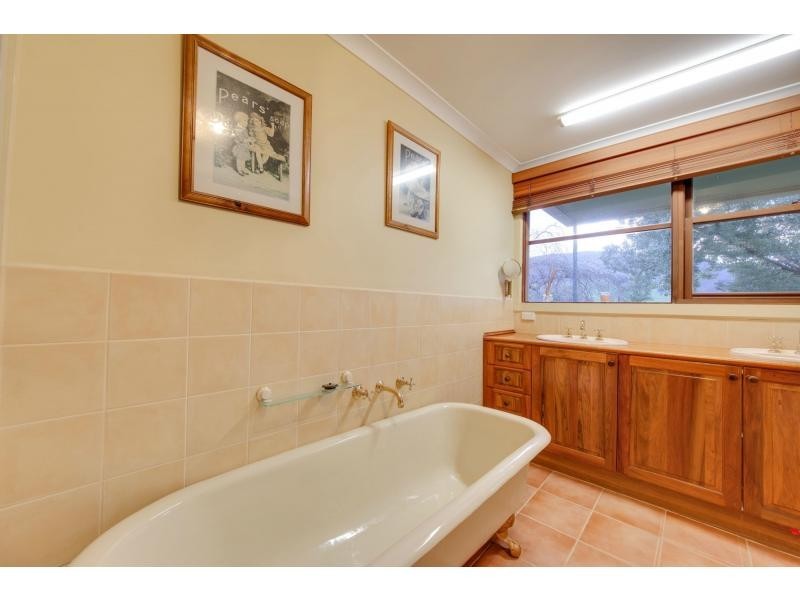 10645 Murray River Road, Tintaldra VIC 3708