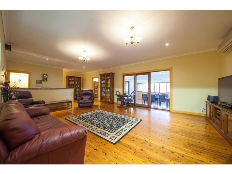 10645 Murray River Road, Tintaldra VIC 3708