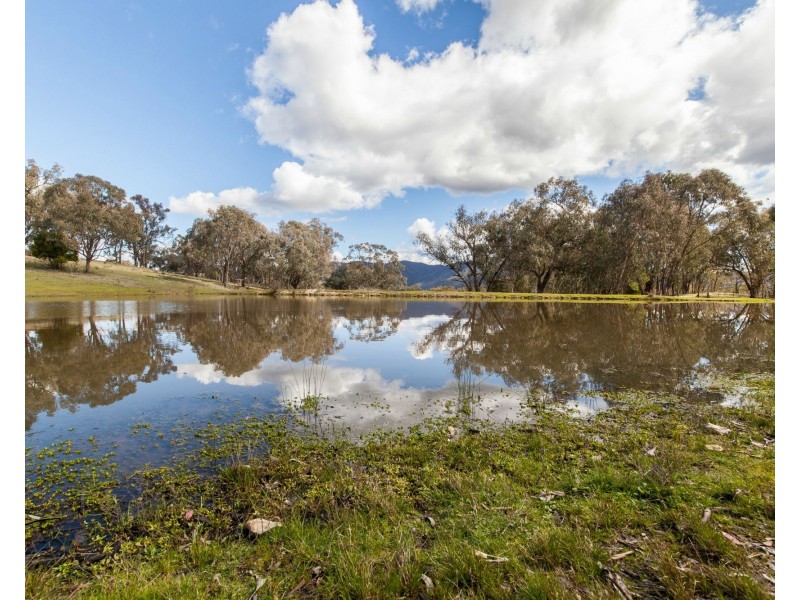 211 Waterfall Farm Road, Khancoban NSW 2642