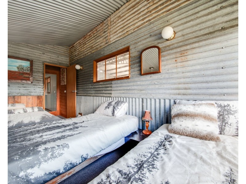 211 Waterfall Farm Road, Khancoban NSW 2642