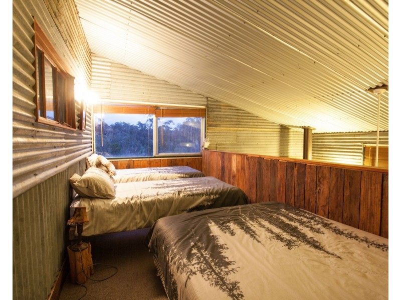 211 Waterfall Farm Road, Khancoban NSW 2642