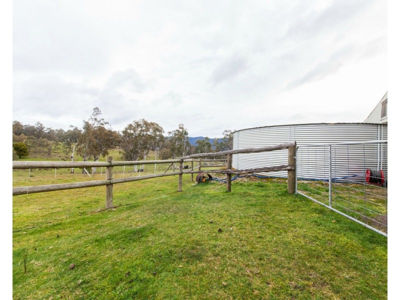 211 Waterfall Farm Road, Khancoban NSW 2642