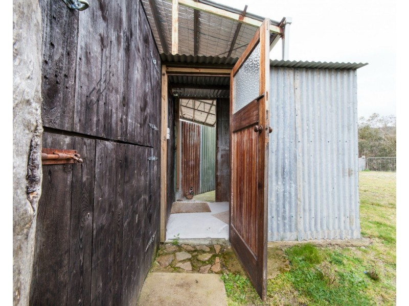 211 Waterfall Farm Road, Khancoban NSW 2642