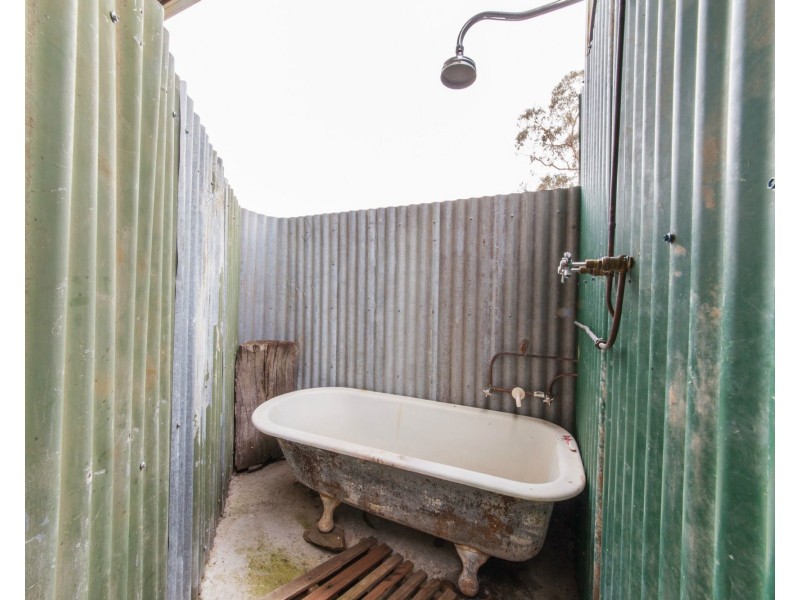 211 Waterfall Farm Road, Khancoban NSW 2642