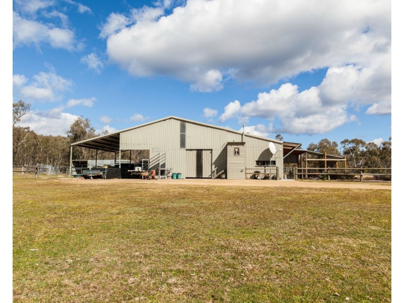211 Waterfall Farm Road, Khancoban NSW 2642