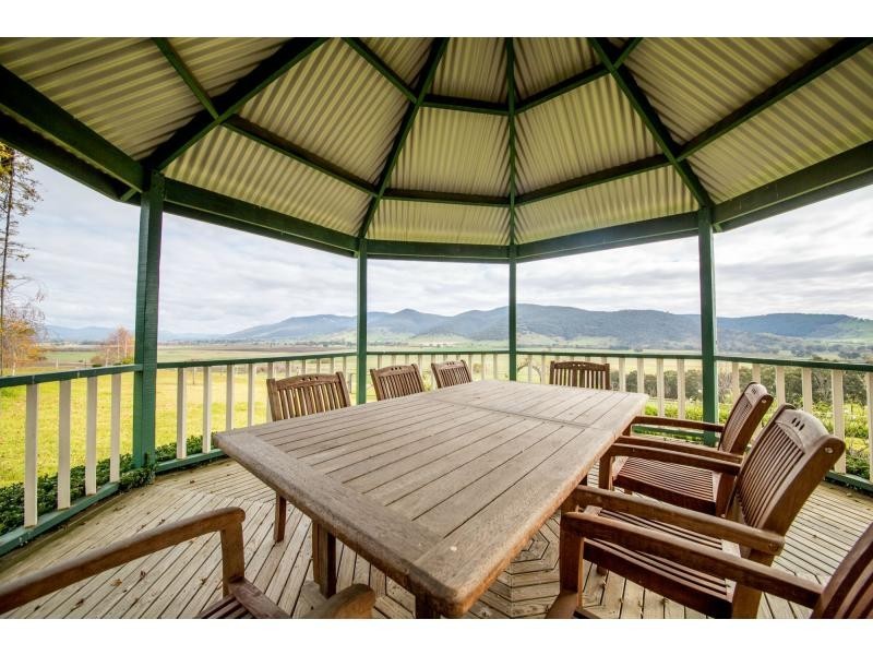 12755 Murray River Road, Towong VIC 3707