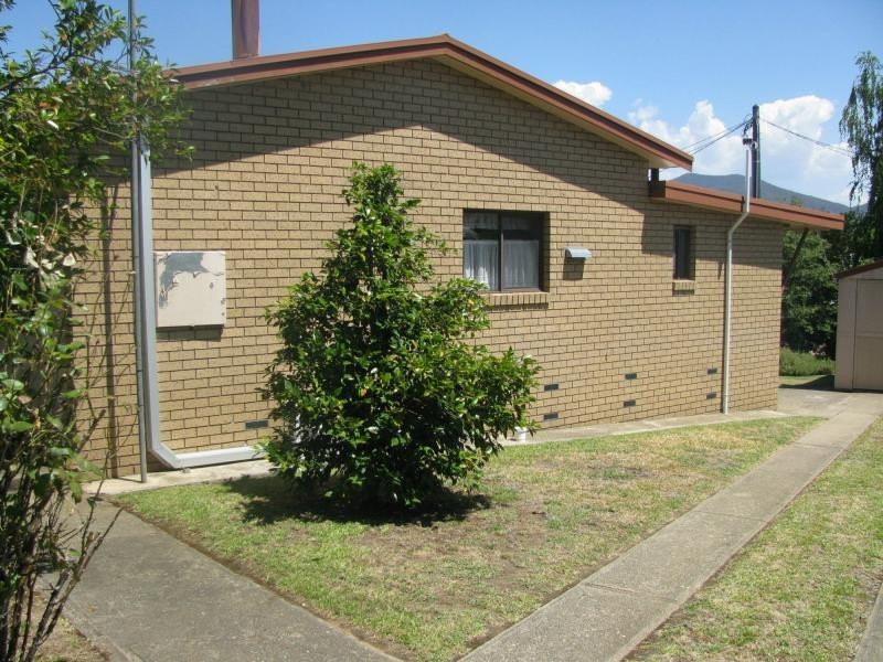 19 Whitehead Street, Khancoban NSW 2642