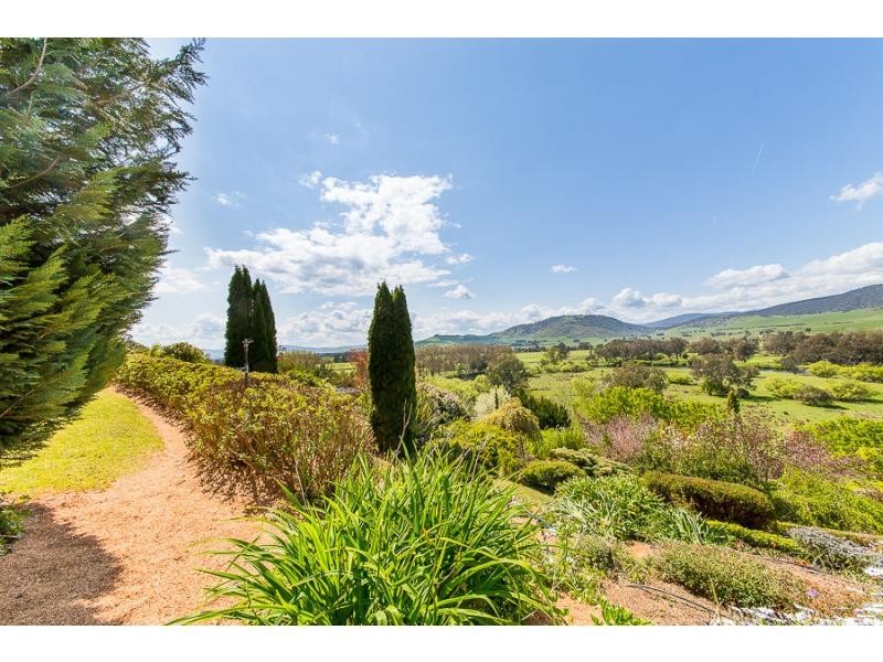 17 Sullivan Street, Towong VIC 3707