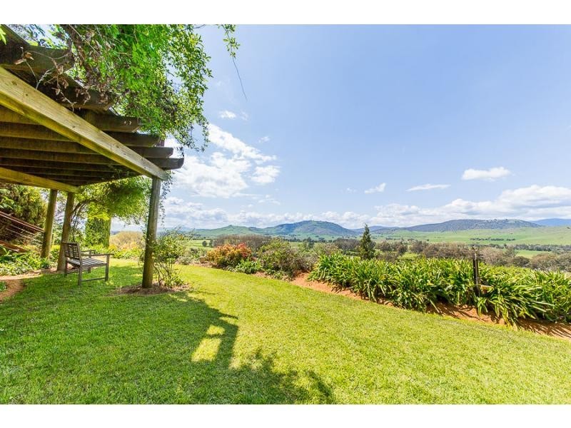17 Sullivan Street, Towong VIC 3707