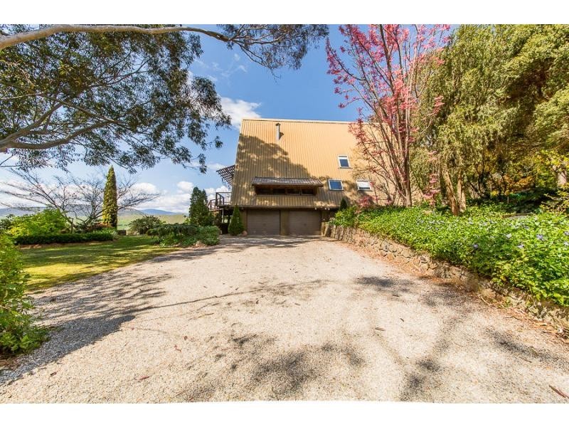 17 Sullivan Street, Towong VIC 3707