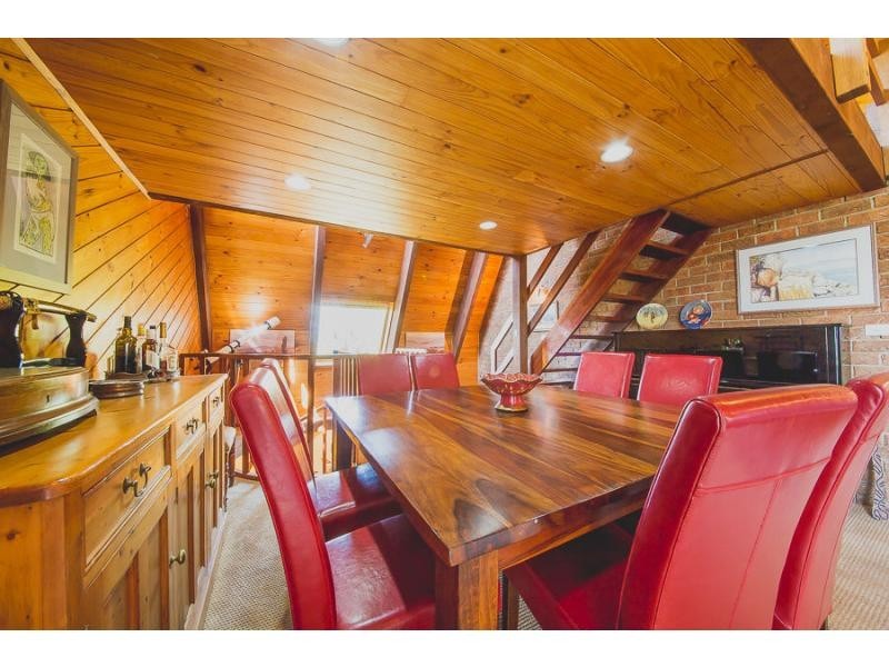 17 Sullivan Street, Towong VIC 3707
