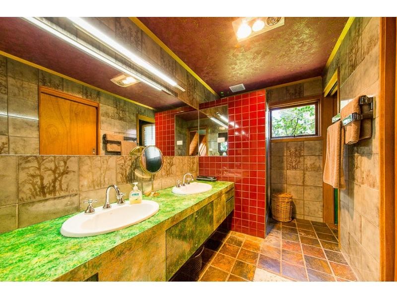 17 Sullivan Street, Towong VIC 3707