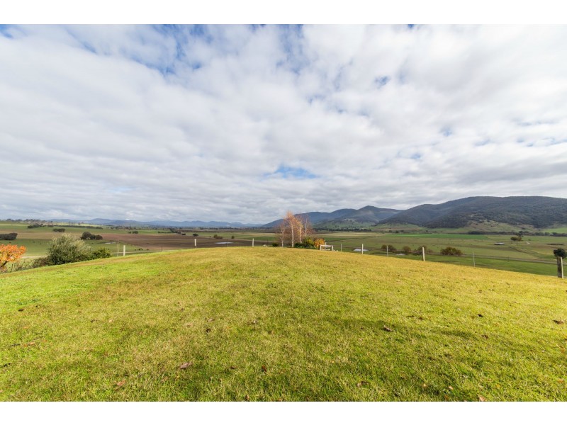 12755 Murray River Road, Towong VIC 3707
