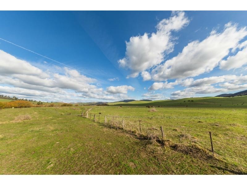 347 Mt Garland Road, Tooma NSW 2642