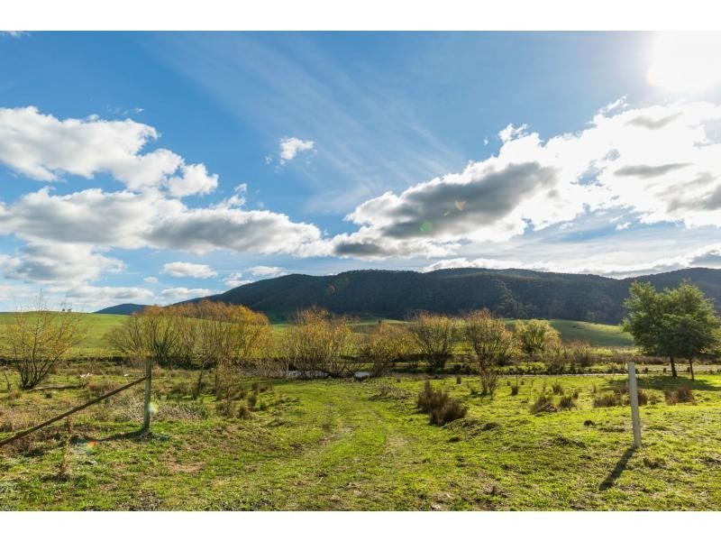 347 Mt Garland Road, Tooma NSW 2642