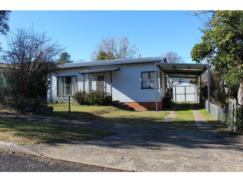 34 Mitchell Avenue, Khancoban NSW 2642