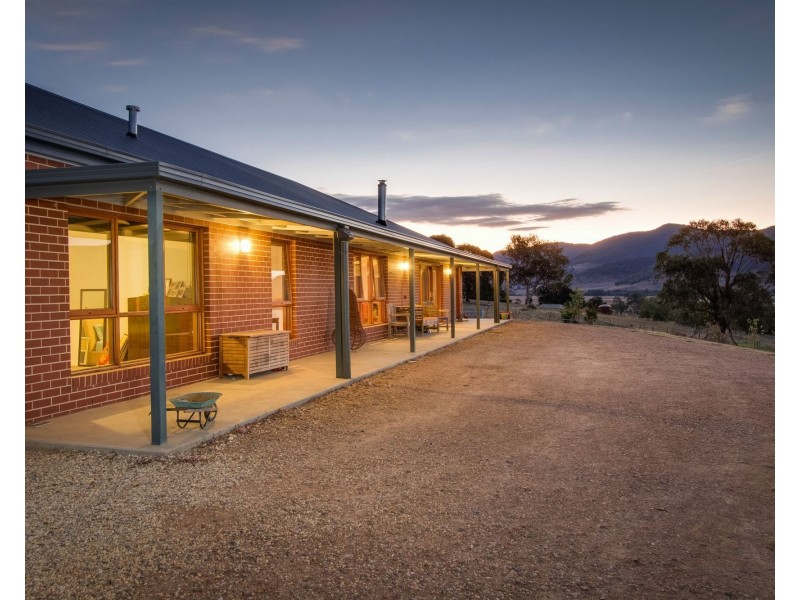 17 Grant Street, Towong VIC 3707