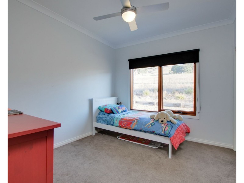 17 Grant Street, Towong VIC 3707