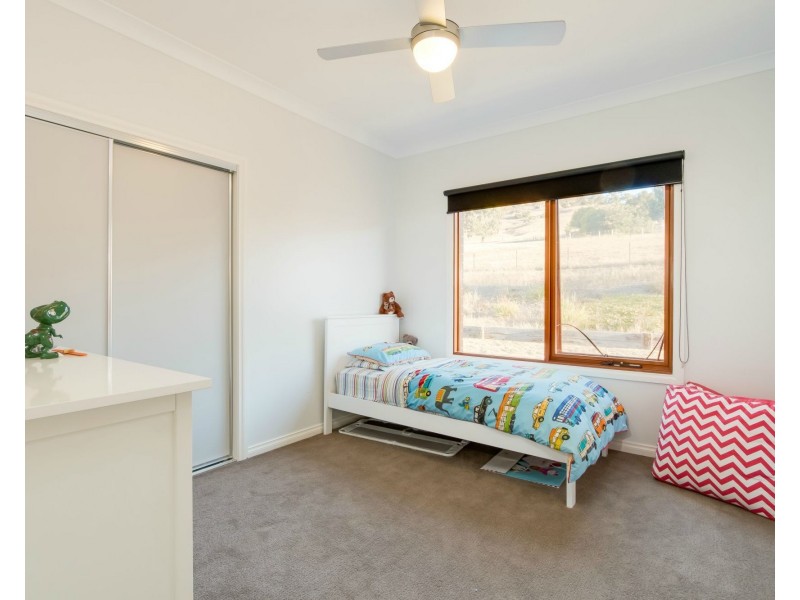 17 Grant Street, Towong VIC 3707