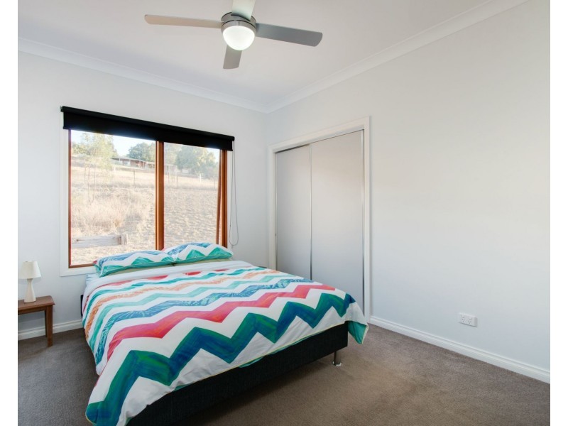 17 Grant Street, Towong VIC 3707