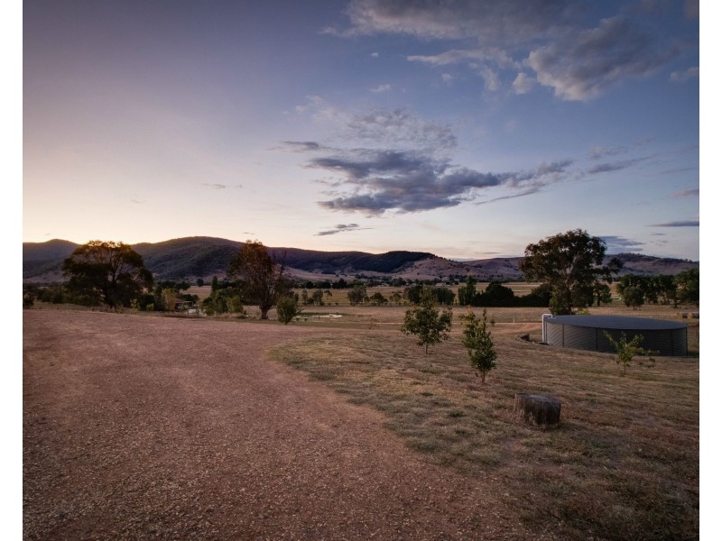 17 Grant Street, Towong VIC 3707