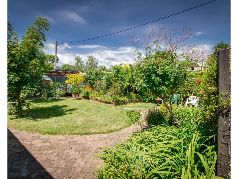 42 Mitchell Ave, Khancoban NSW 2642