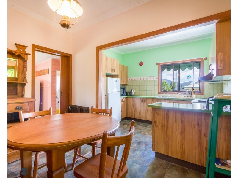 42 Mitchell Ave, Khancoban NSW 2642