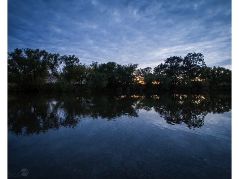 10087 Murray River Rd, Pine Mountain VIC 3709