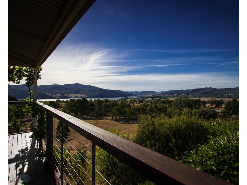 135 Waterfall Farm Rd, Khancoban NSW 2642