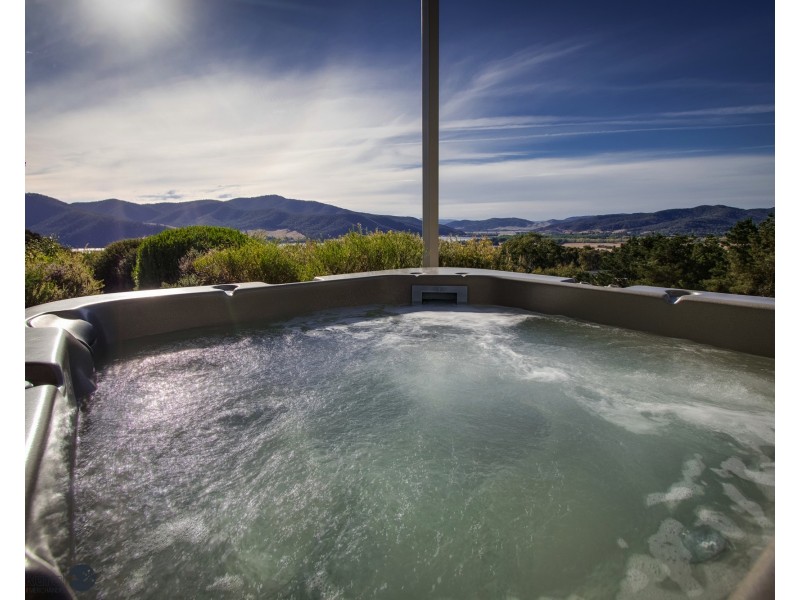 135 Waterfall Farm Rd, Khancoban NSW 2642