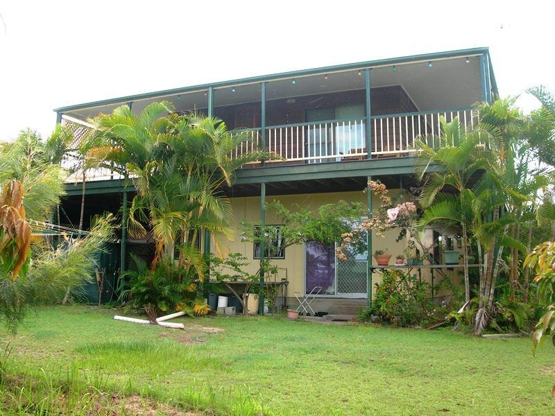 19 Bombala Crescent, Rainbow Beach QLD 4581