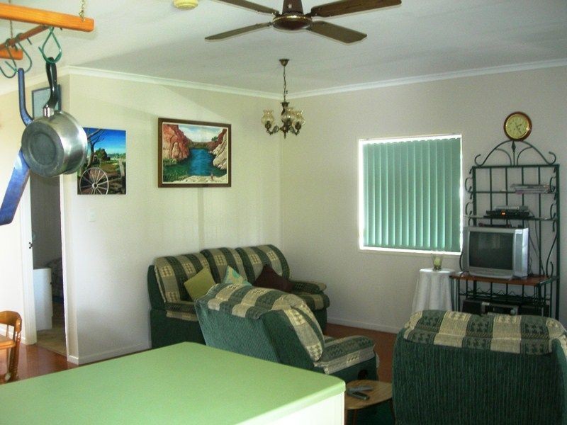 19 Bombala Crescent, Rainbow Beach QLD 4581