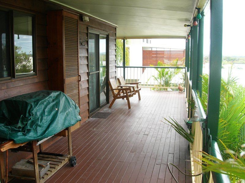 19 Bombala Crescent, Rainbow Beach QLD 4581