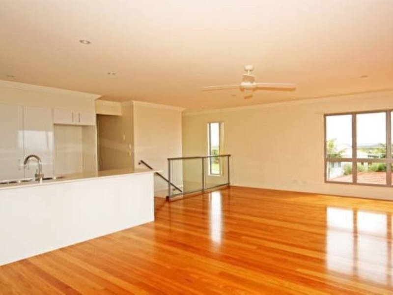 1/43 Tingira Close, Rainbow Beach QLD 4581