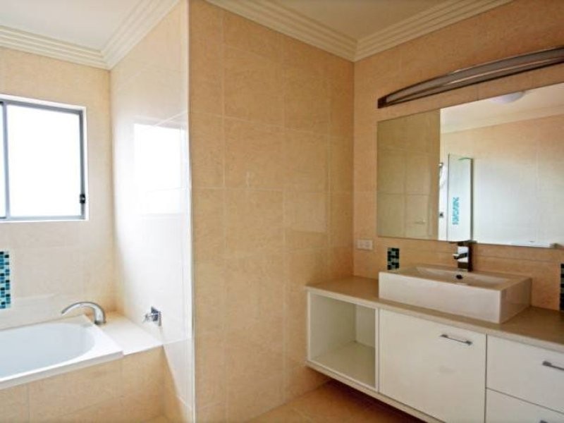 1/43 Tingira Close, Rainbow Beach QLD 4581