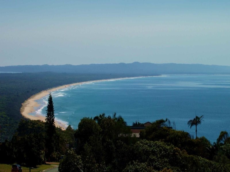 Unit 2/103 Cooloola Drive, Rainbow Beach QLD 4581