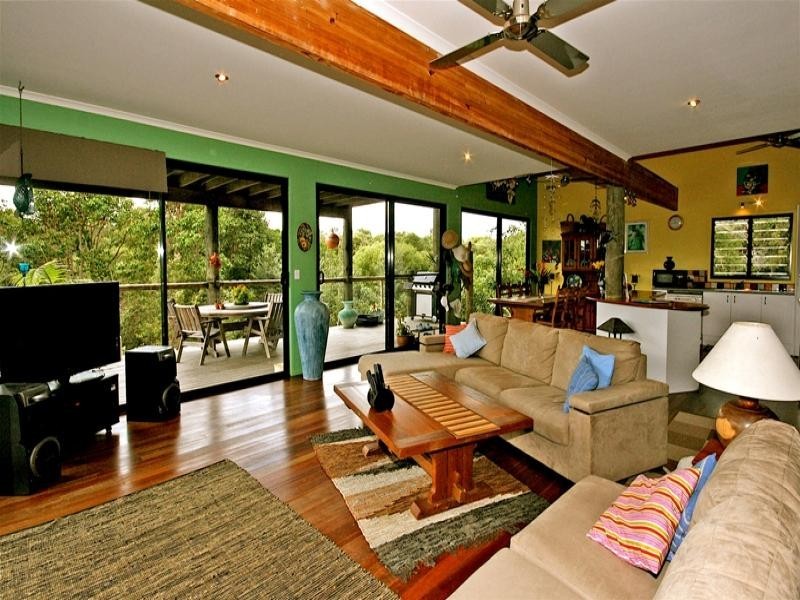 25 Naiad Court, Rainbow Beach QLD 4581