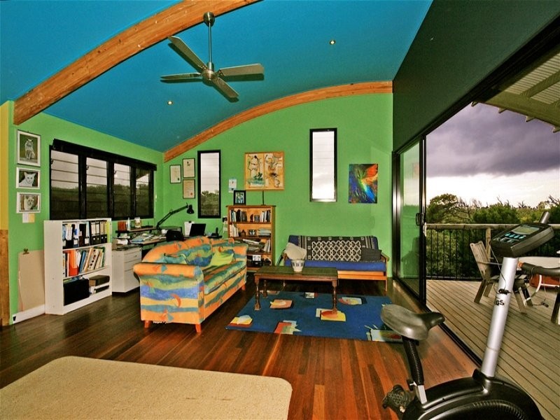 25 Naiad Court, Rainbow Beach QLD 4581