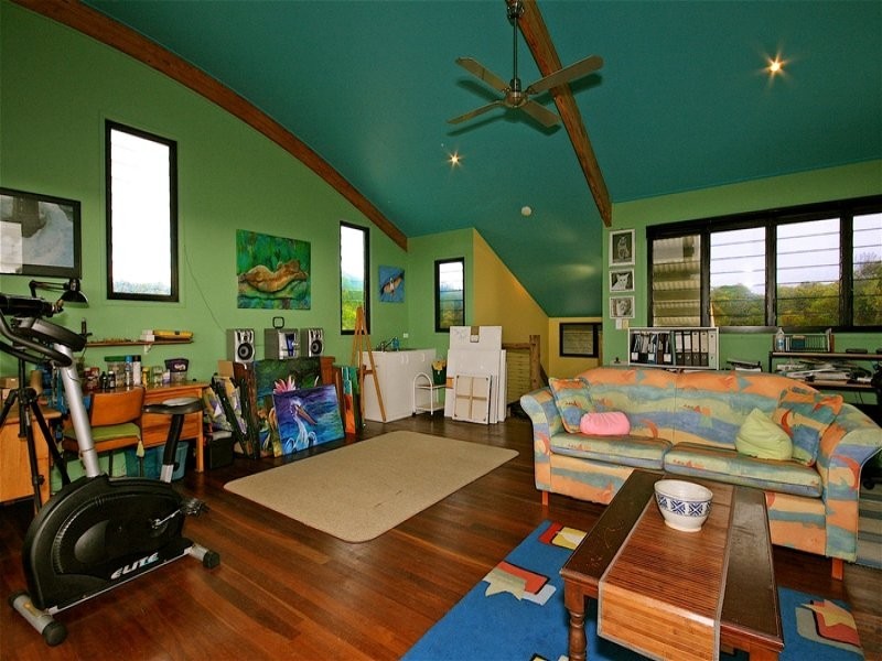 25 Naiad Court, Rainbow Beach QLD 4581