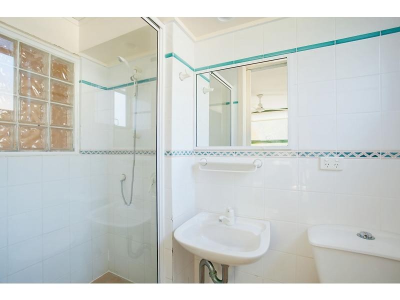 Unit 5/9 Rainbow Shores Drive, Rainbow Beach QLD 4581