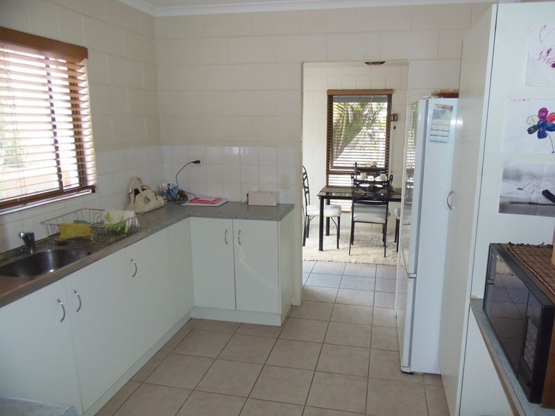 Unit 1/29 Rumbalara Avenue, Rainbow Beach QLD 4581