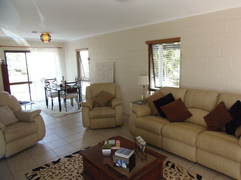 Unit 1/29 Rumbalara Avenue, Rainbow Beach QLD 4581