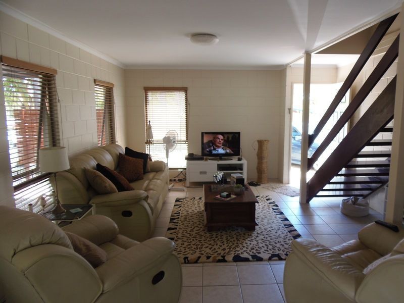 Unit 1/29 Rumbalara Avenue, Rainbow Beach QLD 4581