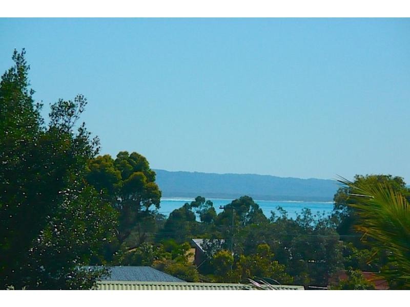 Unit 1/29 Rumbalara Avenue, Rainbow Beach QLD 4581