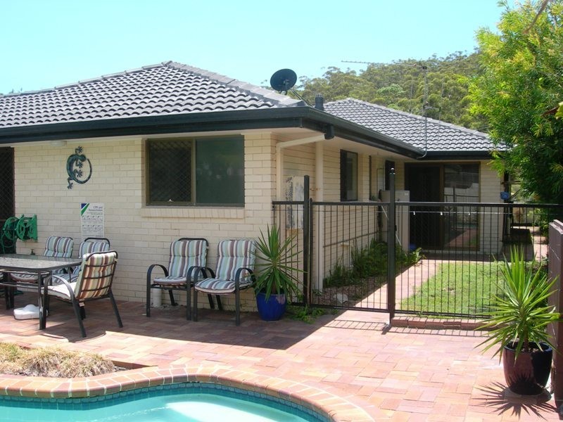 35 Rumbalara Avenue, Rainbow Beach QLD 4581