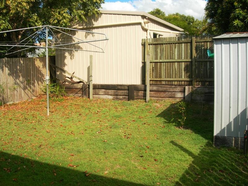 Duplex 2/43 Carlo Road, Rainbow Beach QLD 4581