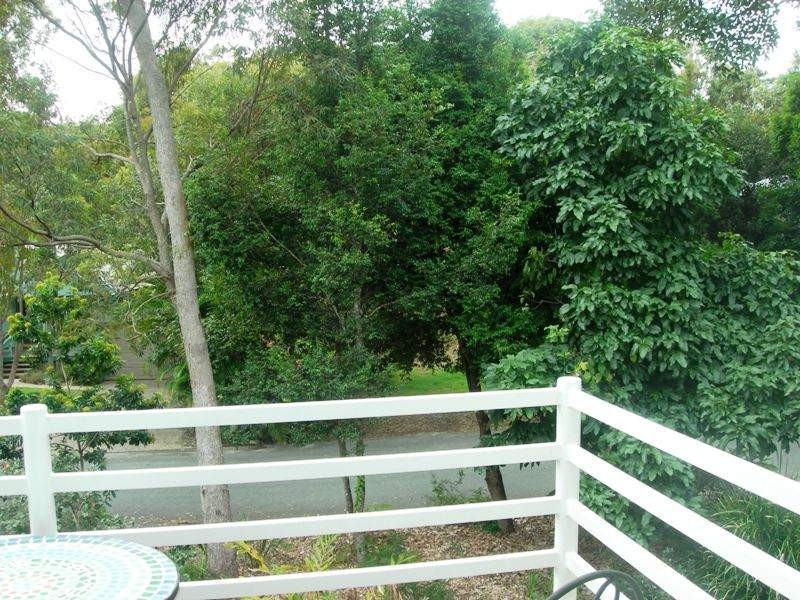 6 Belle Court, Rainbow Beach QLD 4581