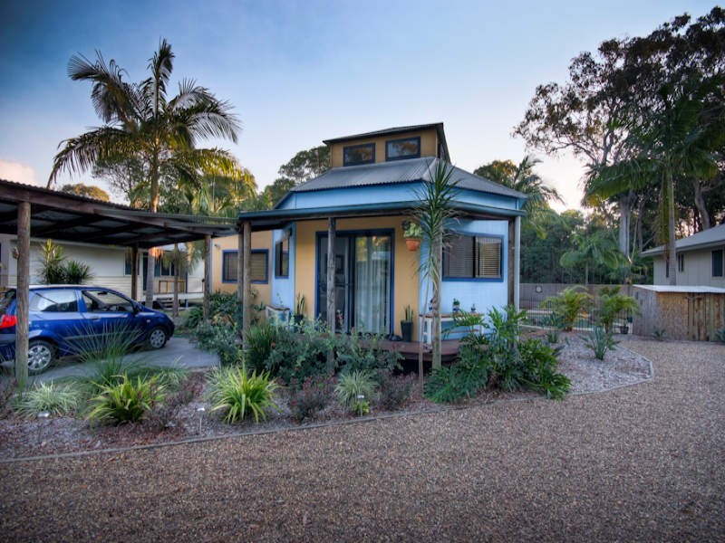5 Esprit Drive, Rainbow Beach QLD 4581